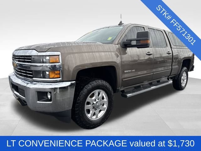 2015 Chevrolet Silverado 2500HD LT photo 3
