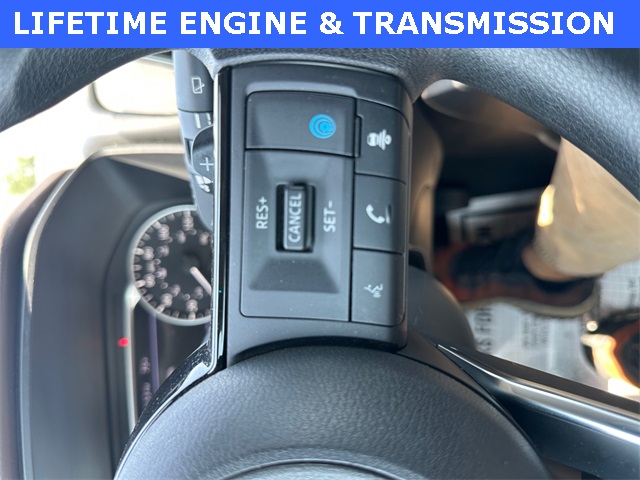 2023 Nissan Rogue SV photo 23