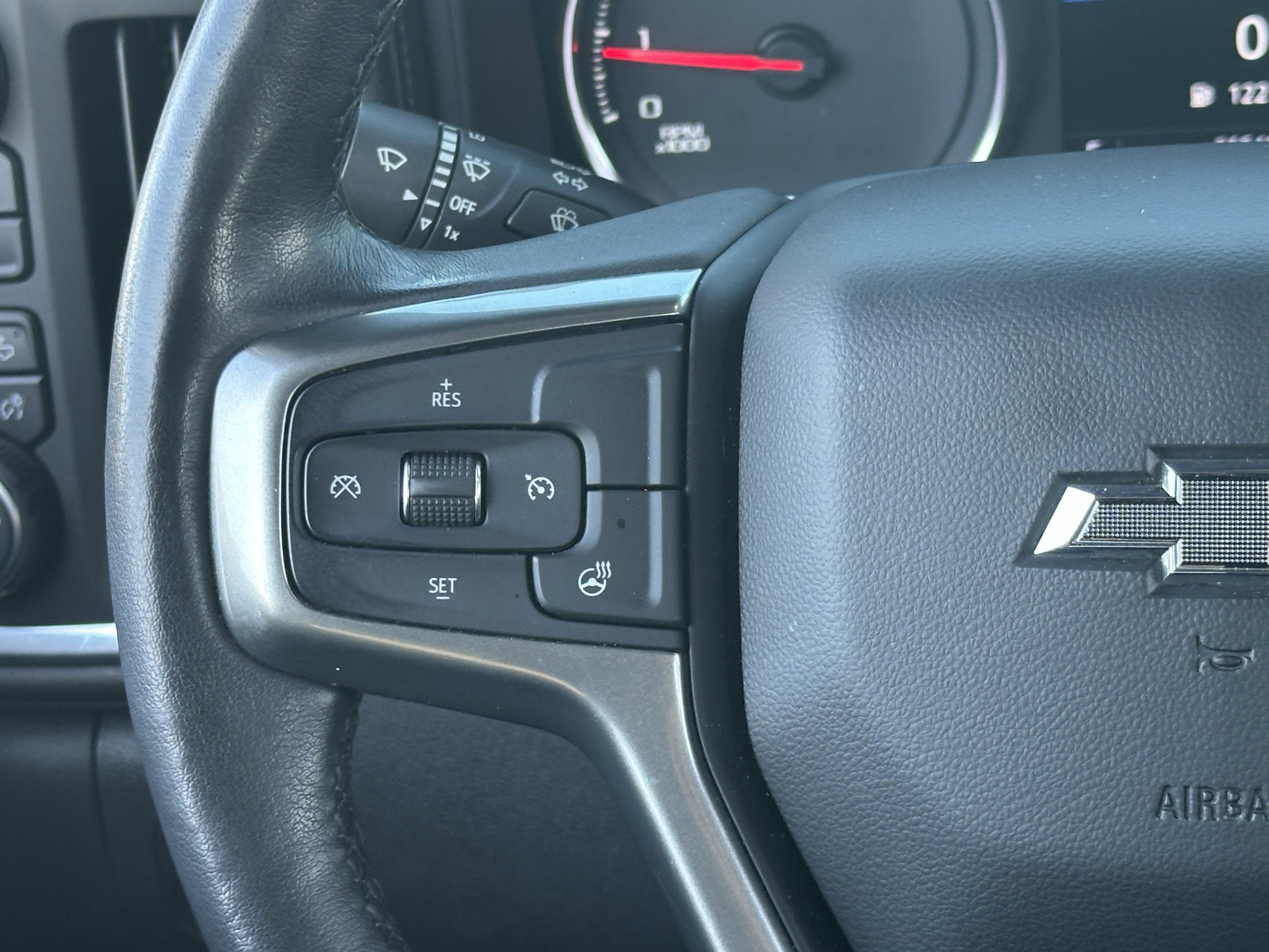 2021 Chevrolet Silverado 1500 LT Trail Boss photo 2