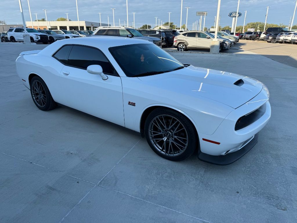 2019 Dodge Challenger R/T photo 4