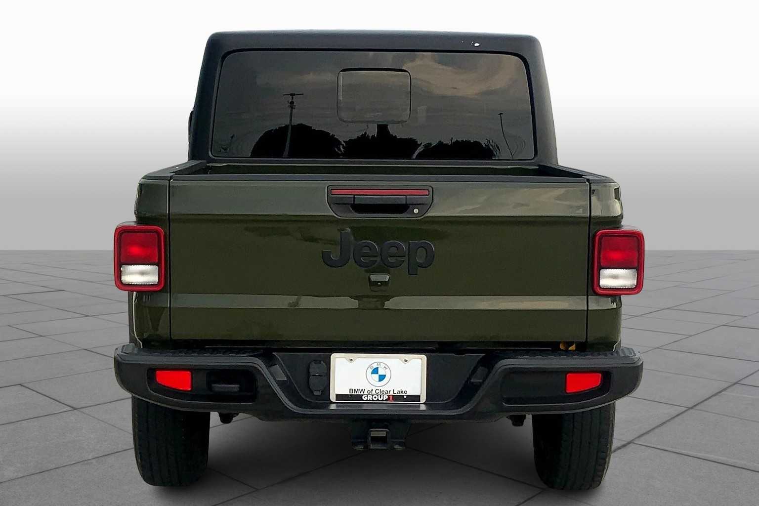 2023 Jeep Gladiator Sport photo 4