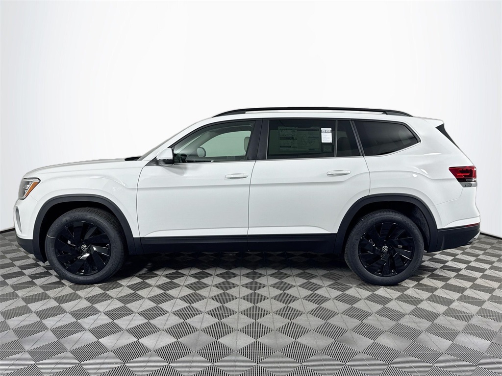 2025 Volkswagen Atlas SE Technology photo 2