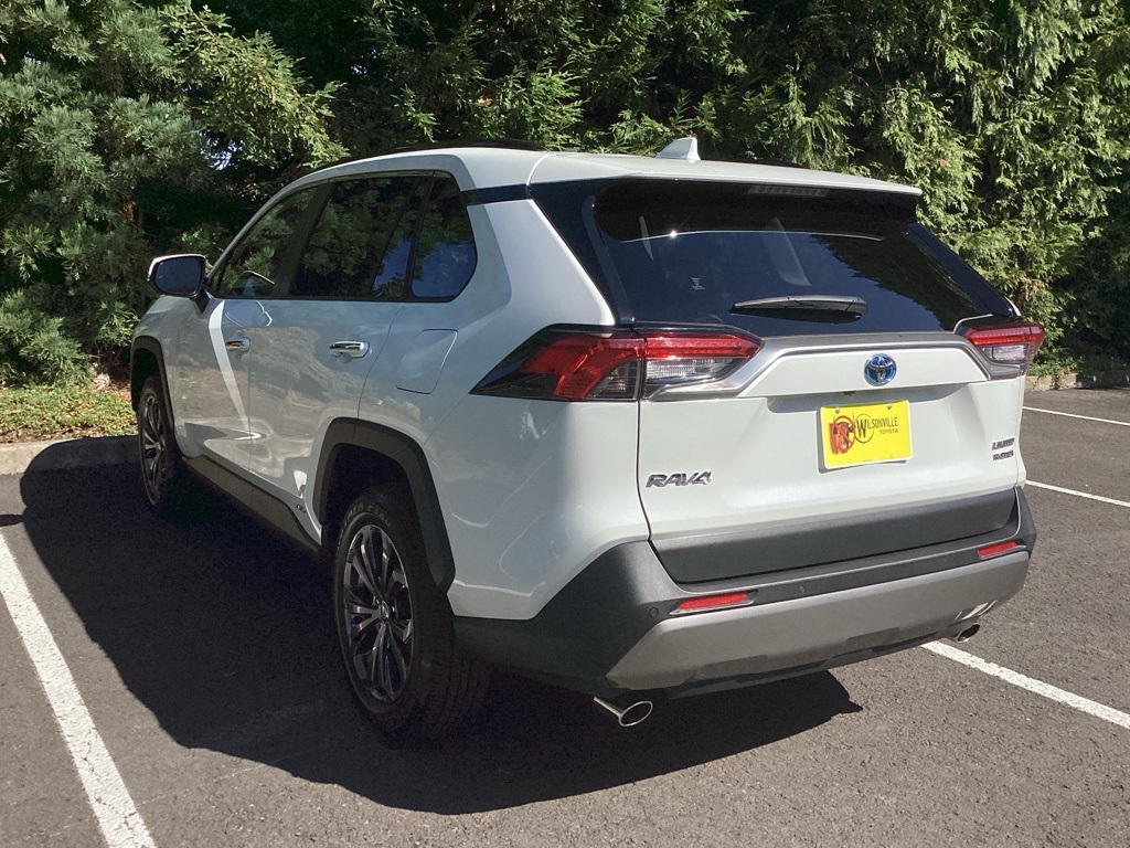 2023 Toyota RAV4 Hybrid Limited photo 4