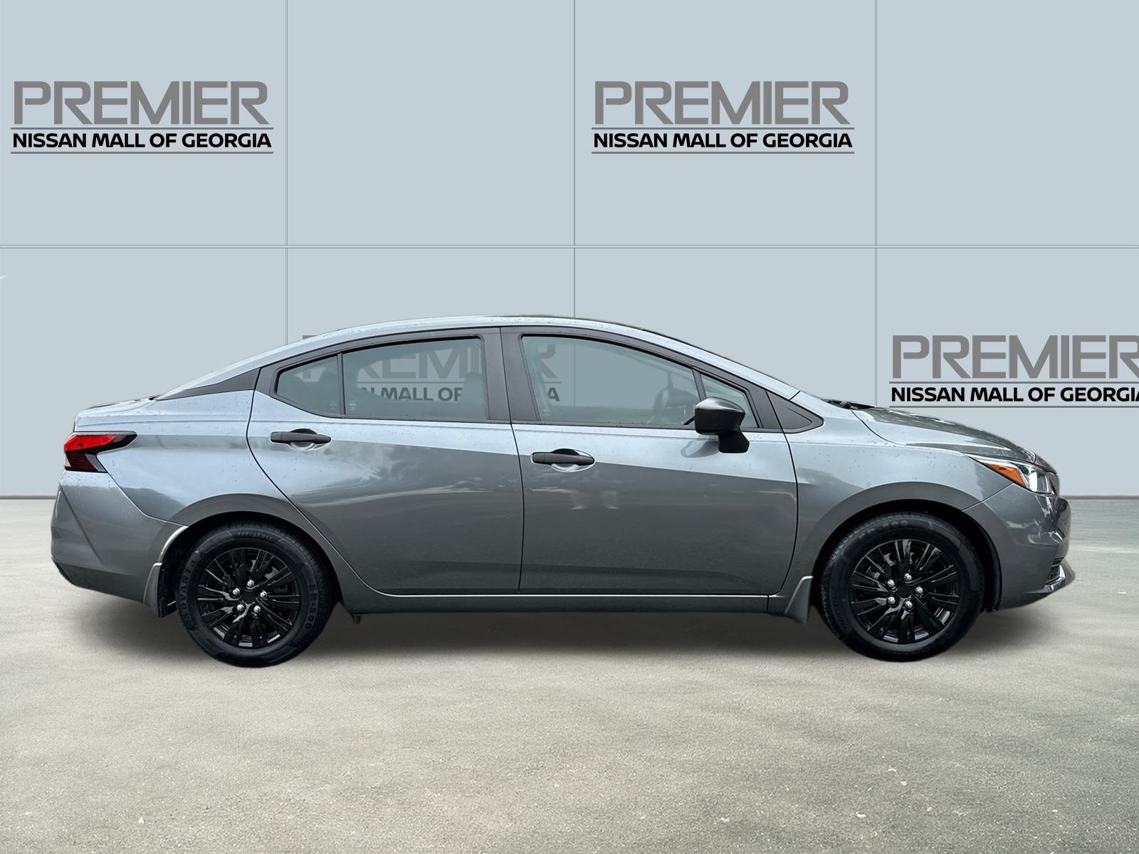 2021 Nissan Versa 1.6 S photo 3
