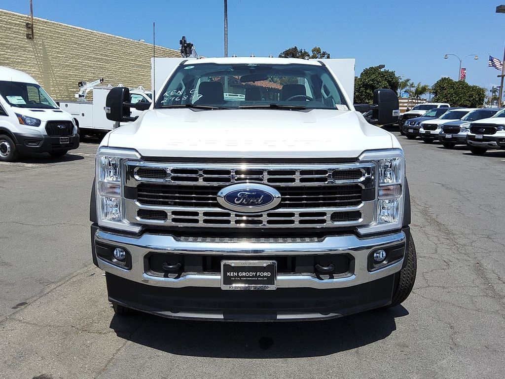 2024 Ford F-550 photo 16
