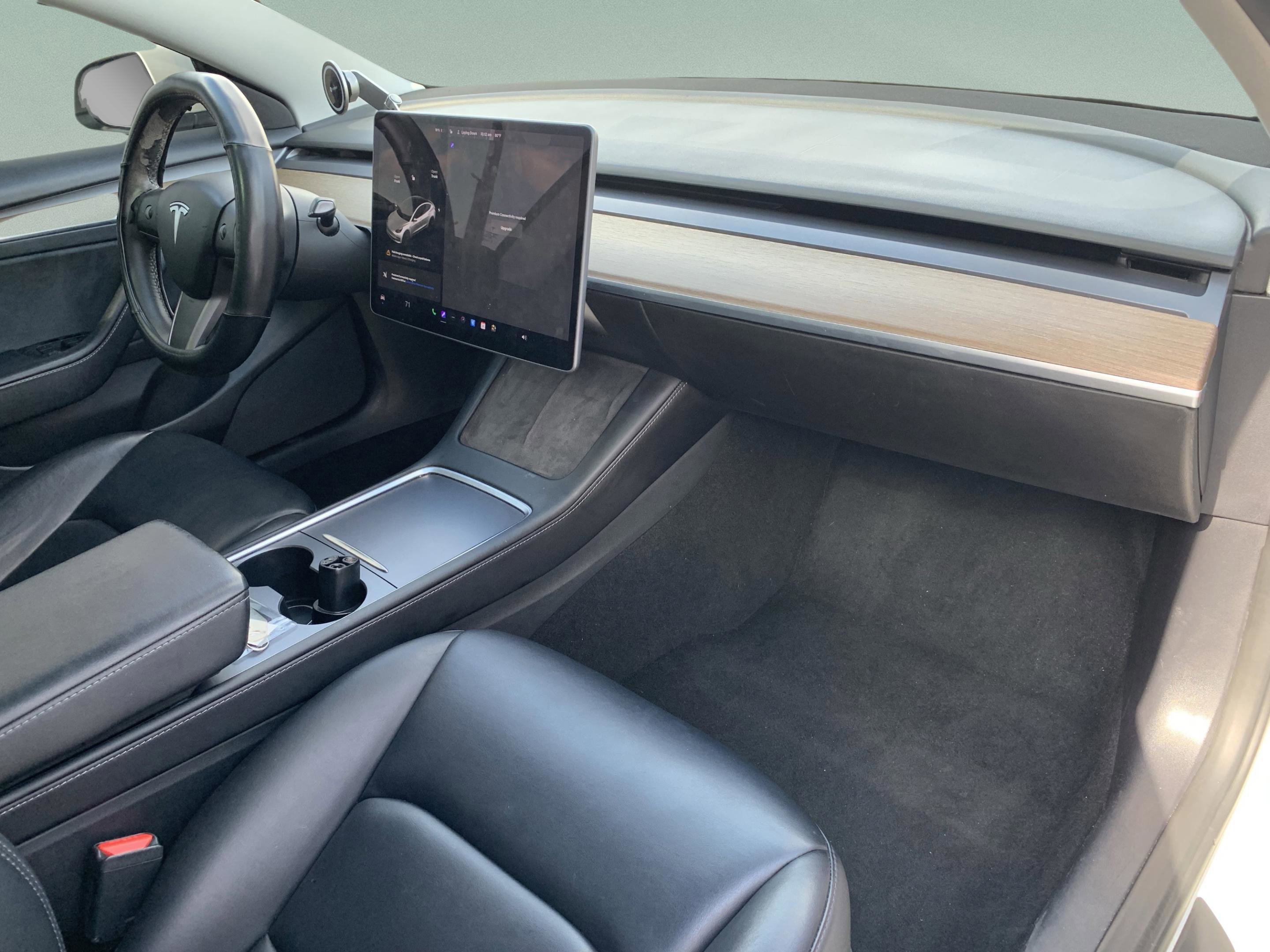 2021 Tesla Model 3 Standard Range Plus photo 15