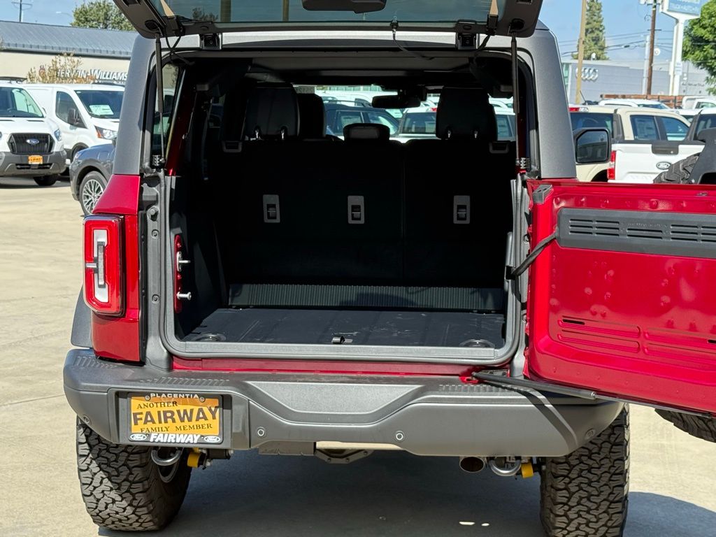 2025 Ford Bronco Badlands photo 17