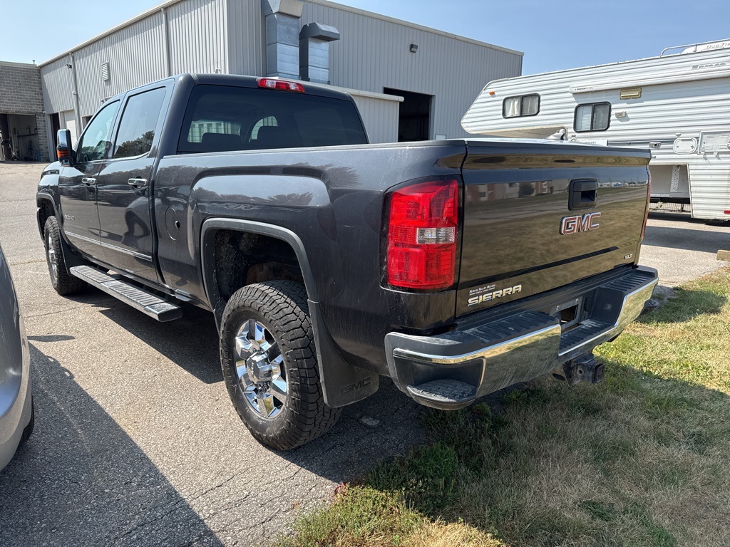 2015 Gmc Sierra 2500 HD SLT photo 3