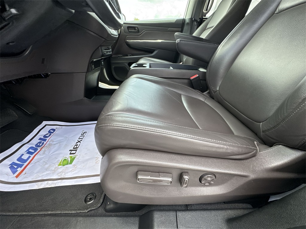 2020 Honda Odyssey EX-L photo 12