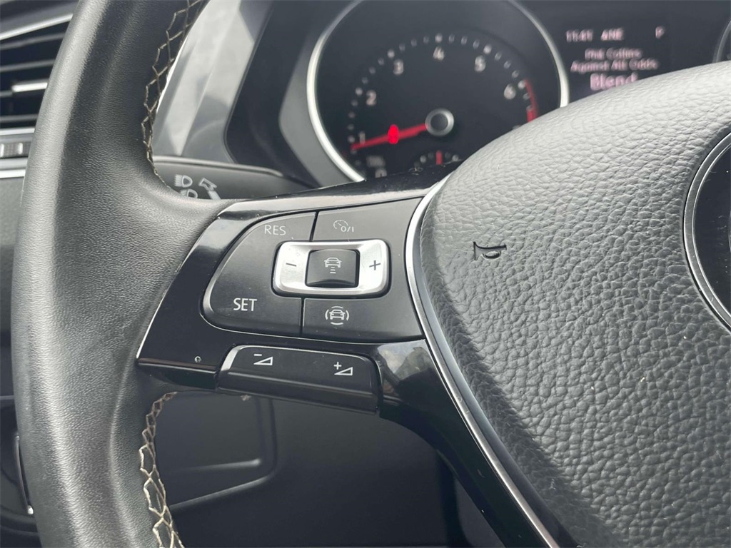 2021 Volkswagen Tiguan SE photo 20