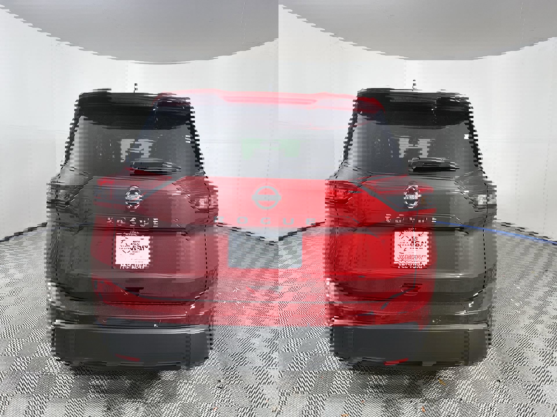 2025 Nissan Rogue S photo 4