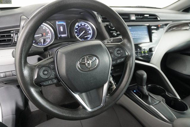 2020 Toyota Camry LE photo 23