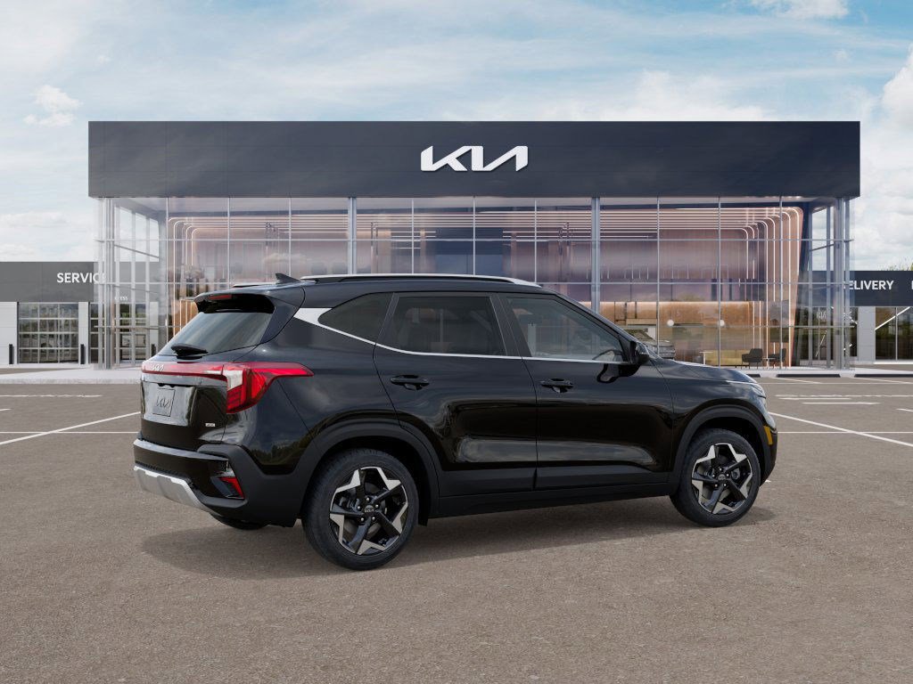 2026 Kia Seltos EX photo 5