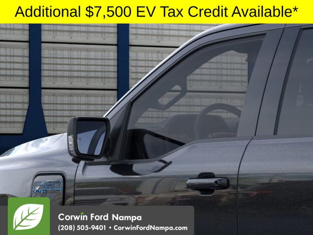 2025 Ford F-150 Lightning photo 20