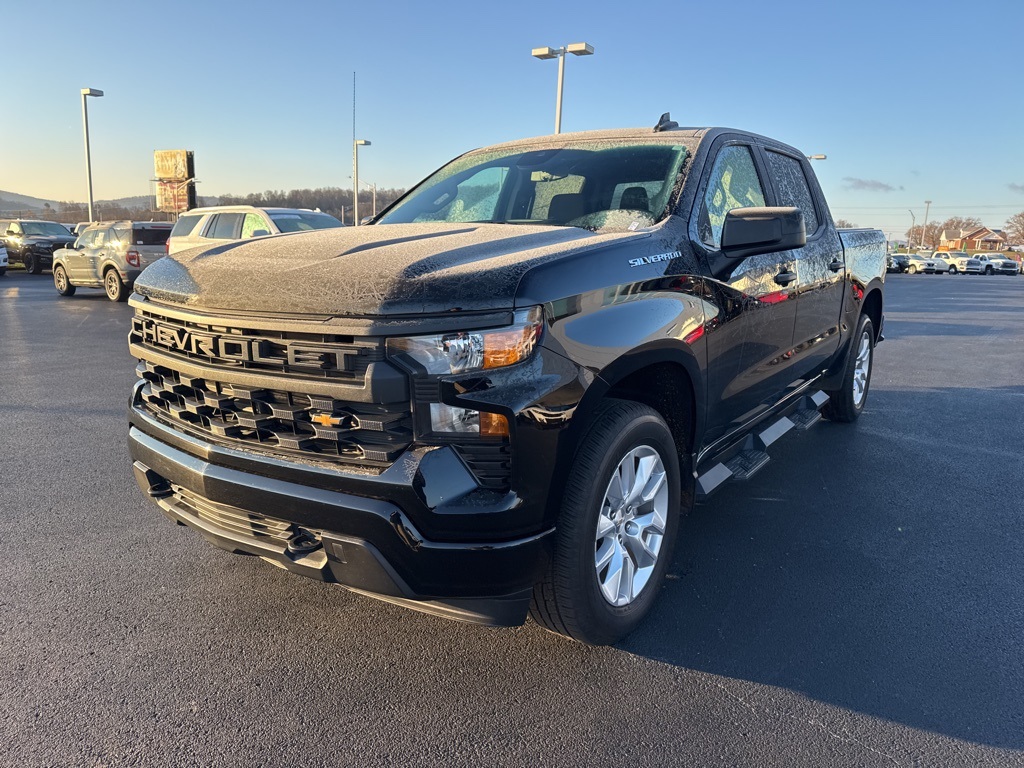 2022 Chevrolet Silverado 1500 Custom's photo