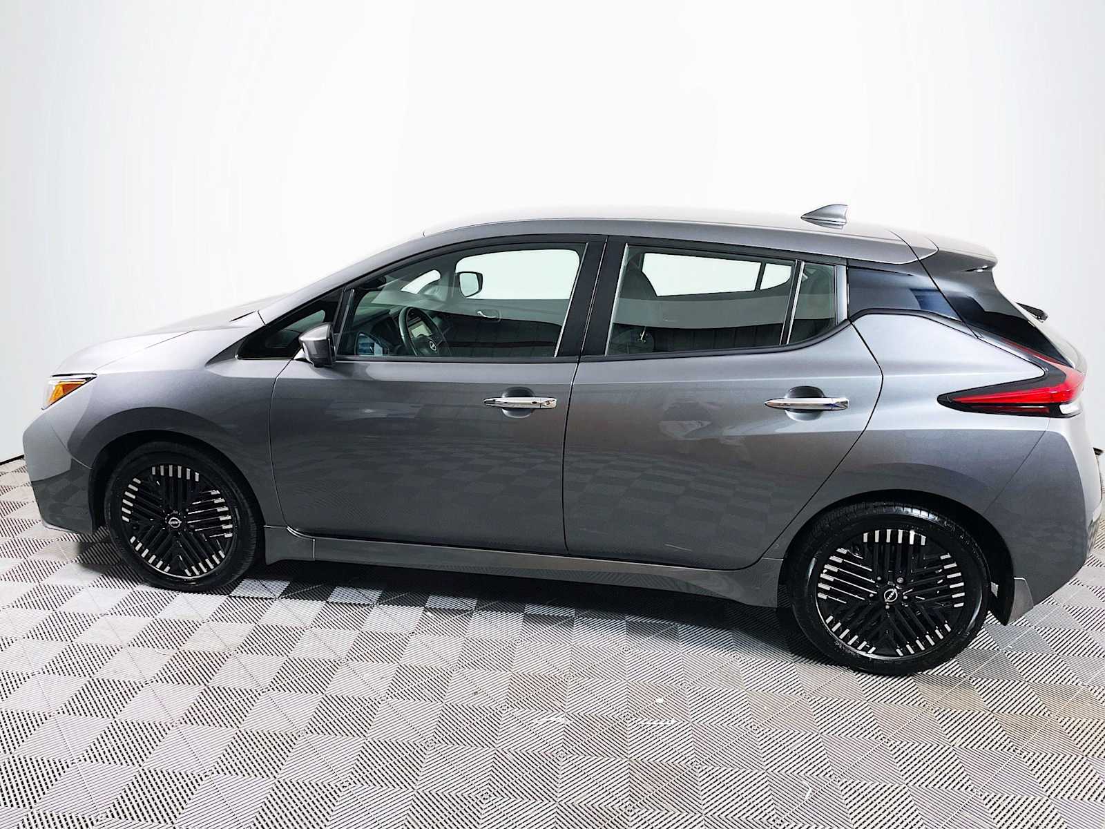 2023 Nissan Leaf