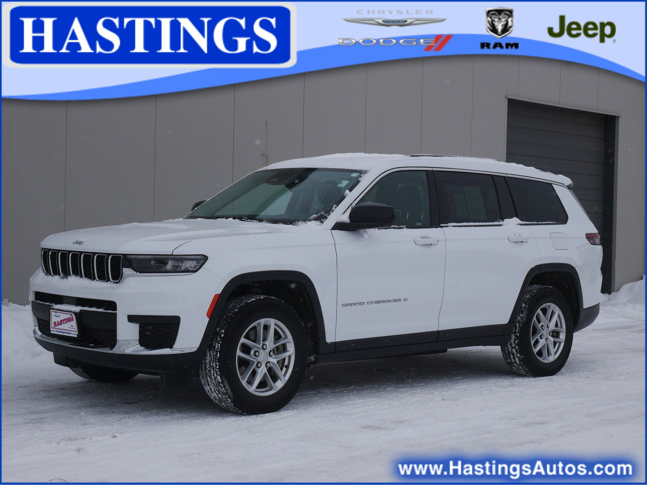 2023 Jeep Grand Cherokee L Laredo's photo