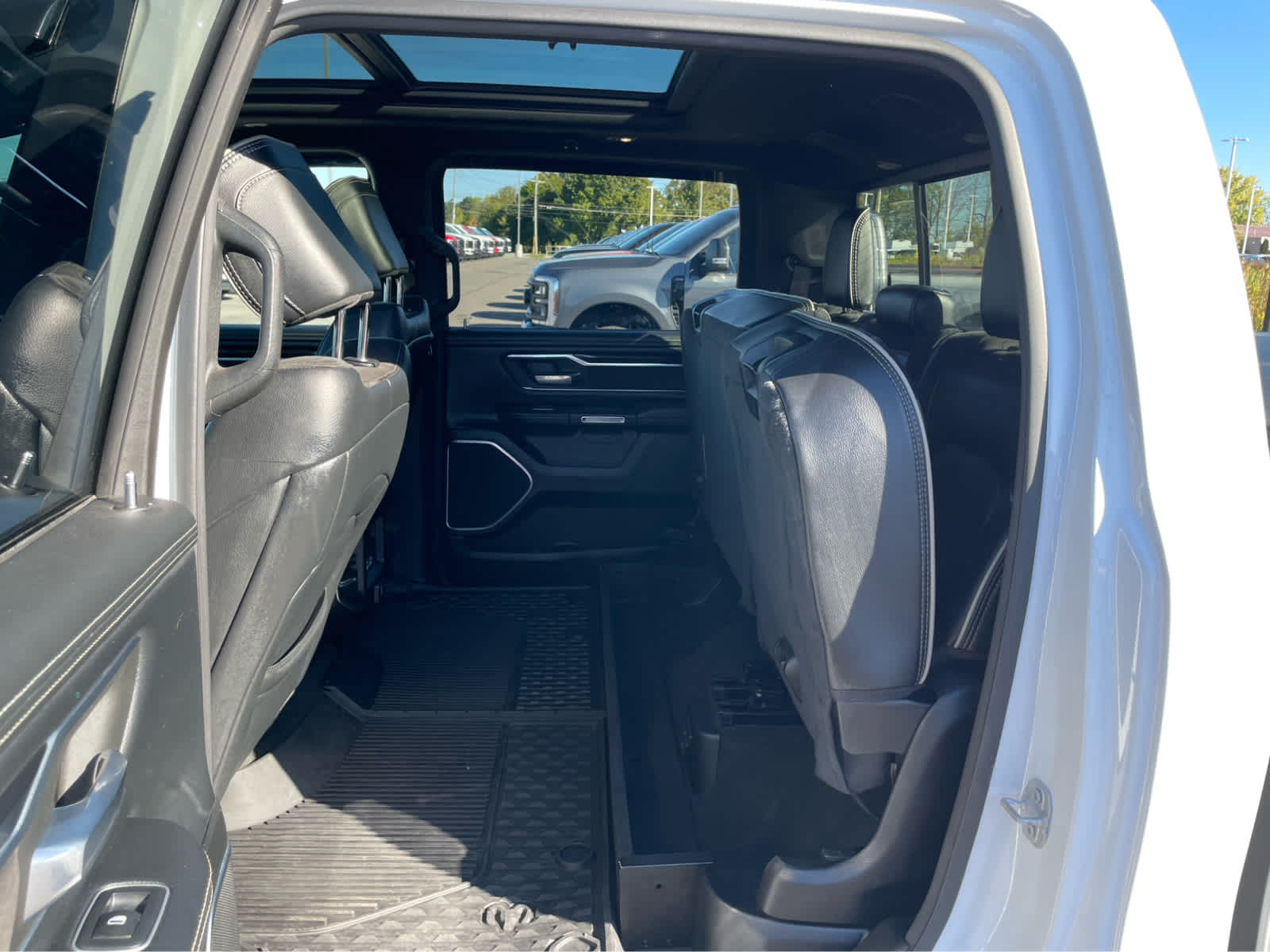 2021 Ram 1500 Laramie photo 32