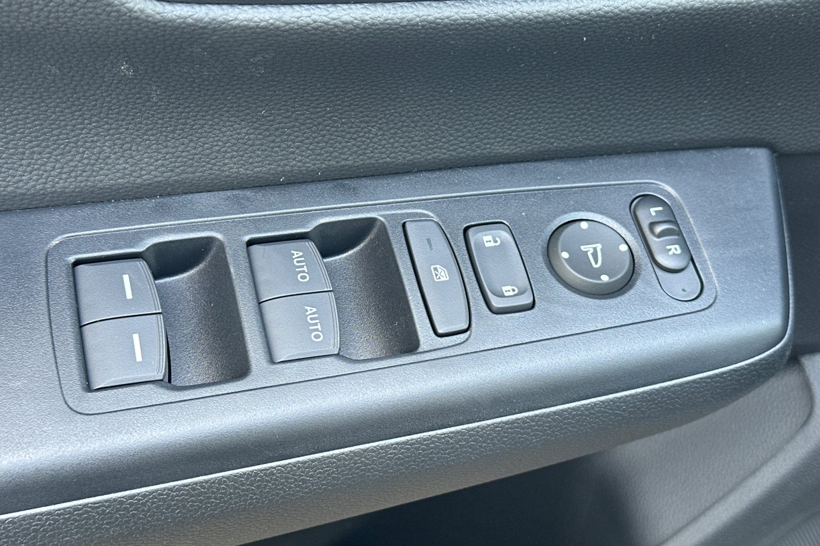 2026 Honda CR-V Hybrid photo 10