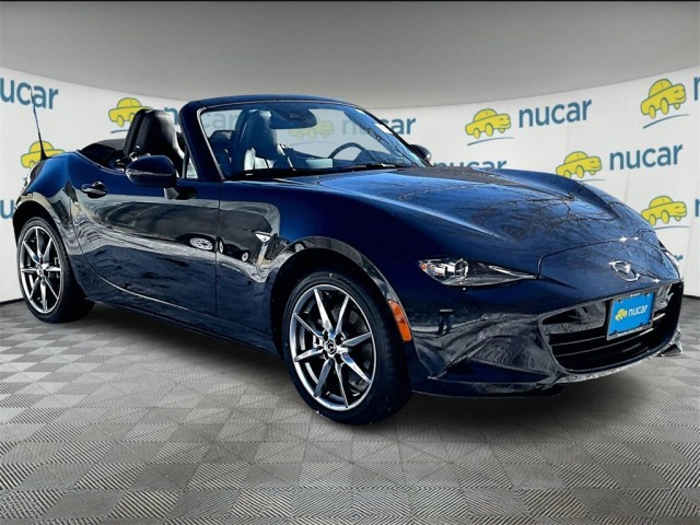 Pre-Owned 2022 Mazda MX-5 Miata Grand Touring Convertible 2D