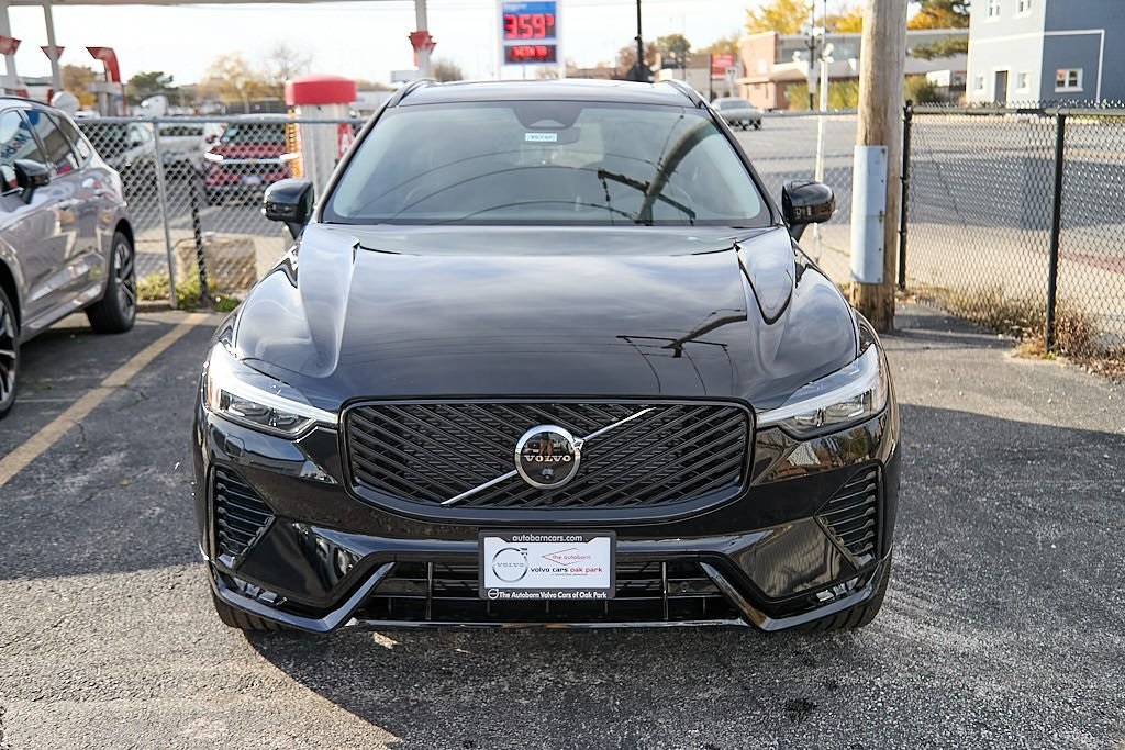 2026 VOLVO XC60 - Image 3