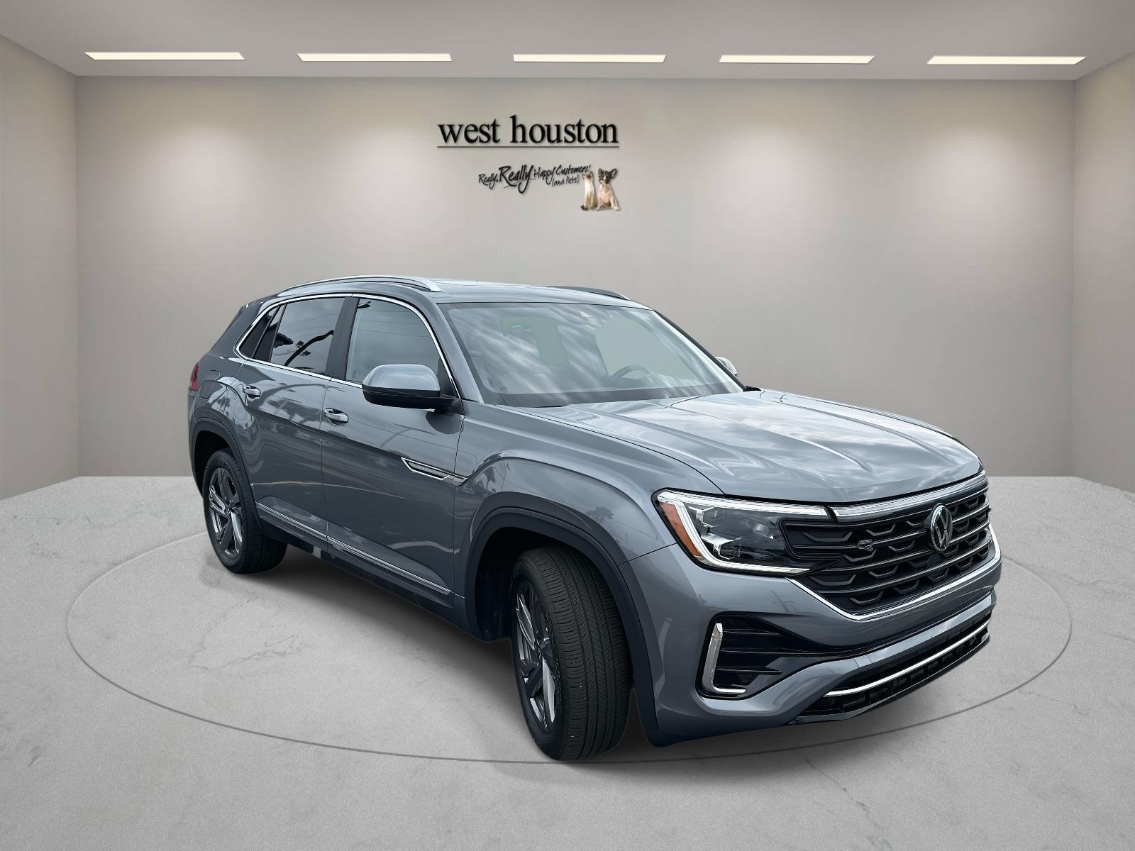 2024 Volkswagen Atlas Cross Sport SEL R-Line photo 2
