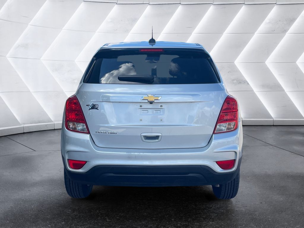 2022 Chevrolet Trax LS photo 5