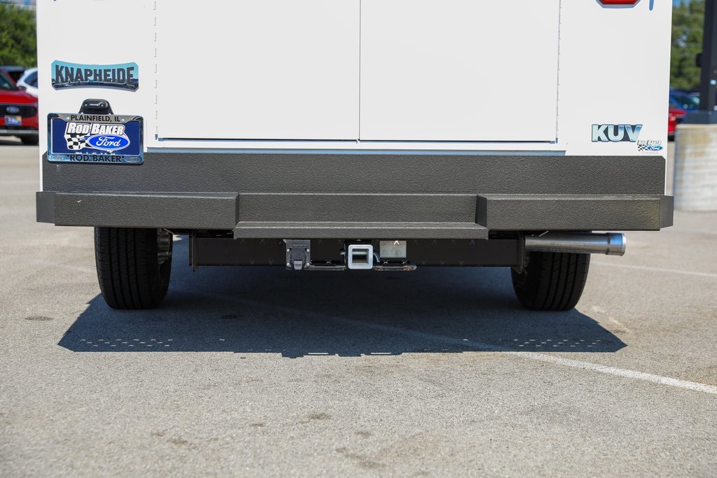2025 Ford E-350 photo 16