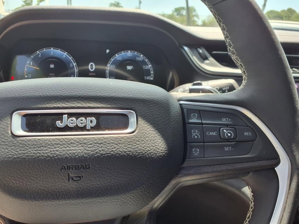 2025 Jeep Grand Cherokee Limited photo 24