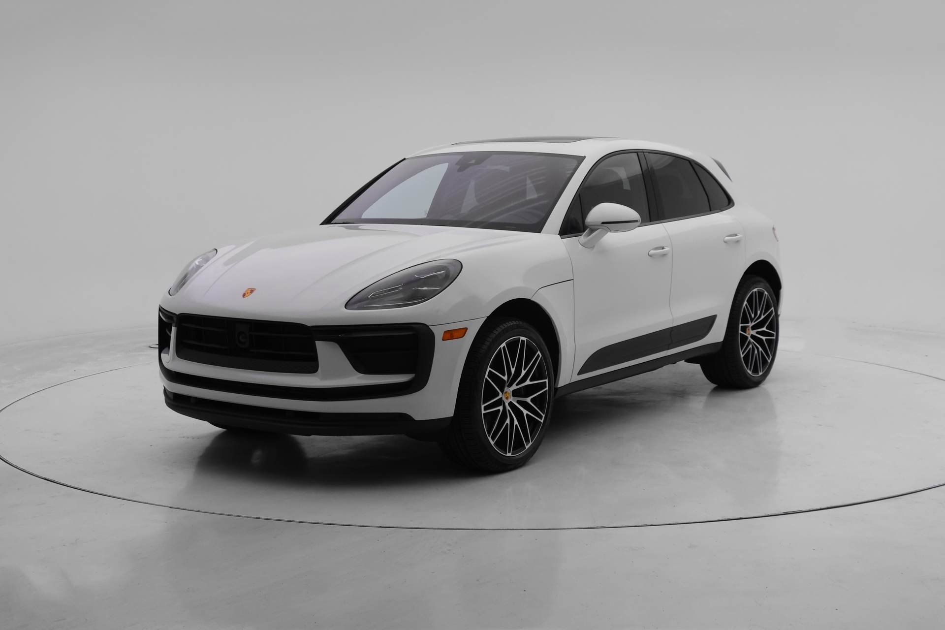 2024 Porsche Macan Base