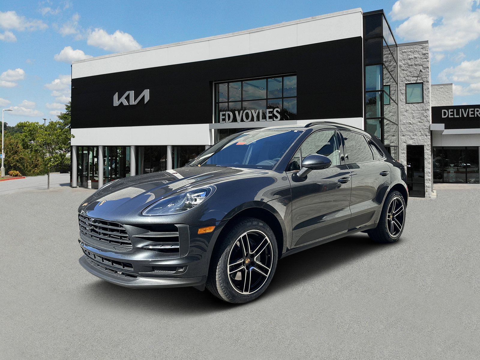 2021 Porsche Macan S's photo