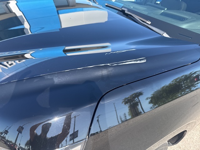 2021 Chevrolet Suburban High Country photo 4