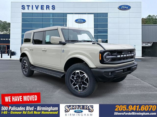 2025 Ford Bronco 4-Door Outer Banks's photo