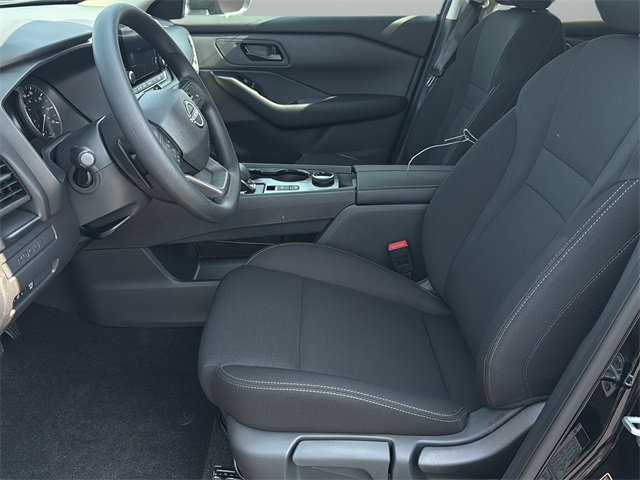 2026 Nissan Rogue S photo 15