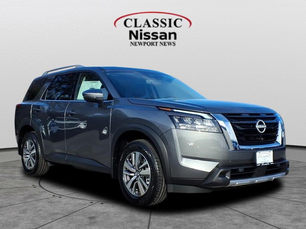 2025 Nissan Pathfinder SL's photo