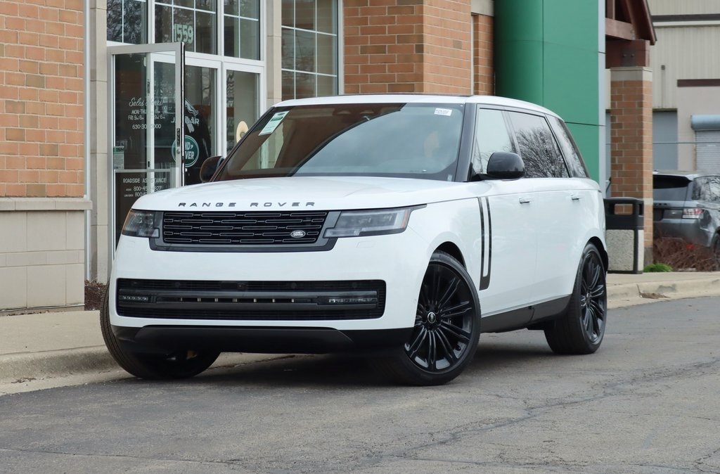2025 Land Rover Range Rover SE's photo