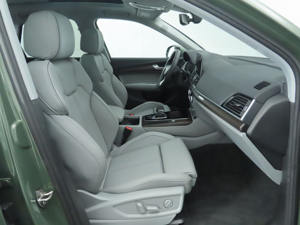 2025 Audi Q5 45 S line Premium Plus photo 19