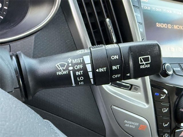 2012 Hyundai Veloster Base photo 23