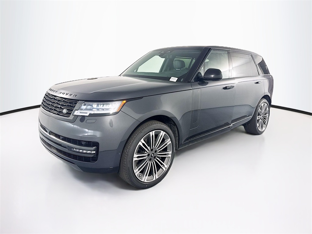 2025 Land Rover Range Rover SE's photo