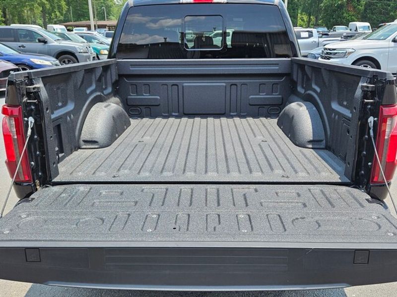 2024 Ford F-150 XLT photo 11