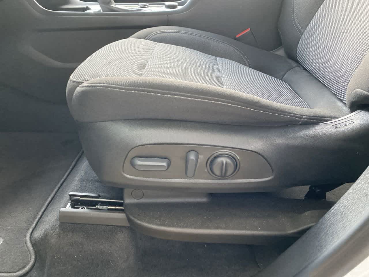 2023 Chevrolet Traverse Cloth photo 16