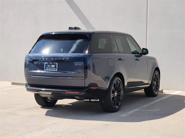 2025 Land Rover Range Rover SE photo 4