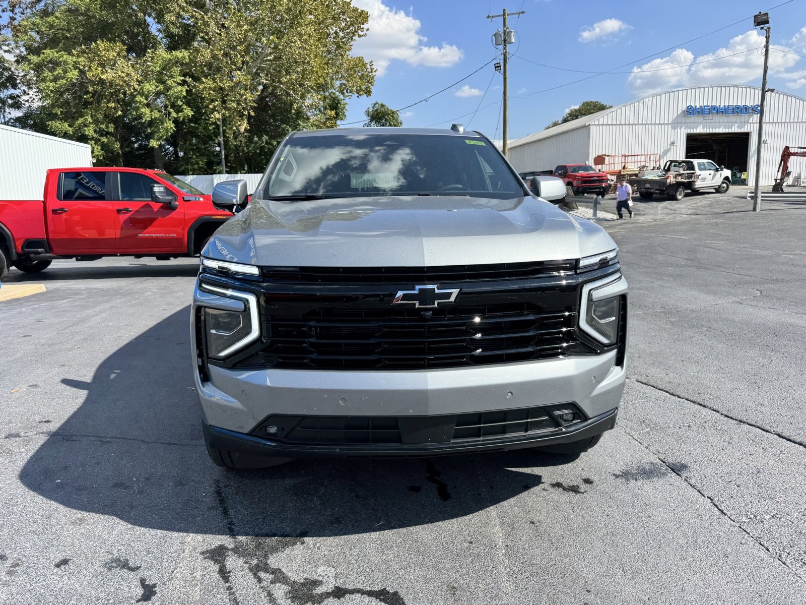 2026 Chevrolet Suburban RST photo 7