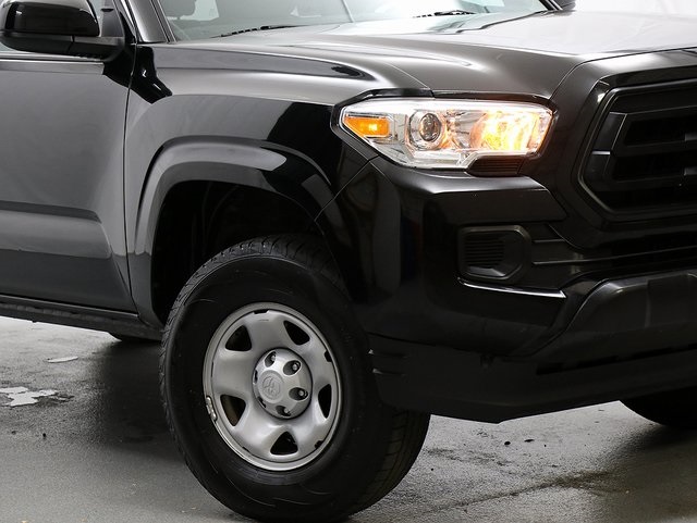 2023 Toyota Tacoma SR photo 3