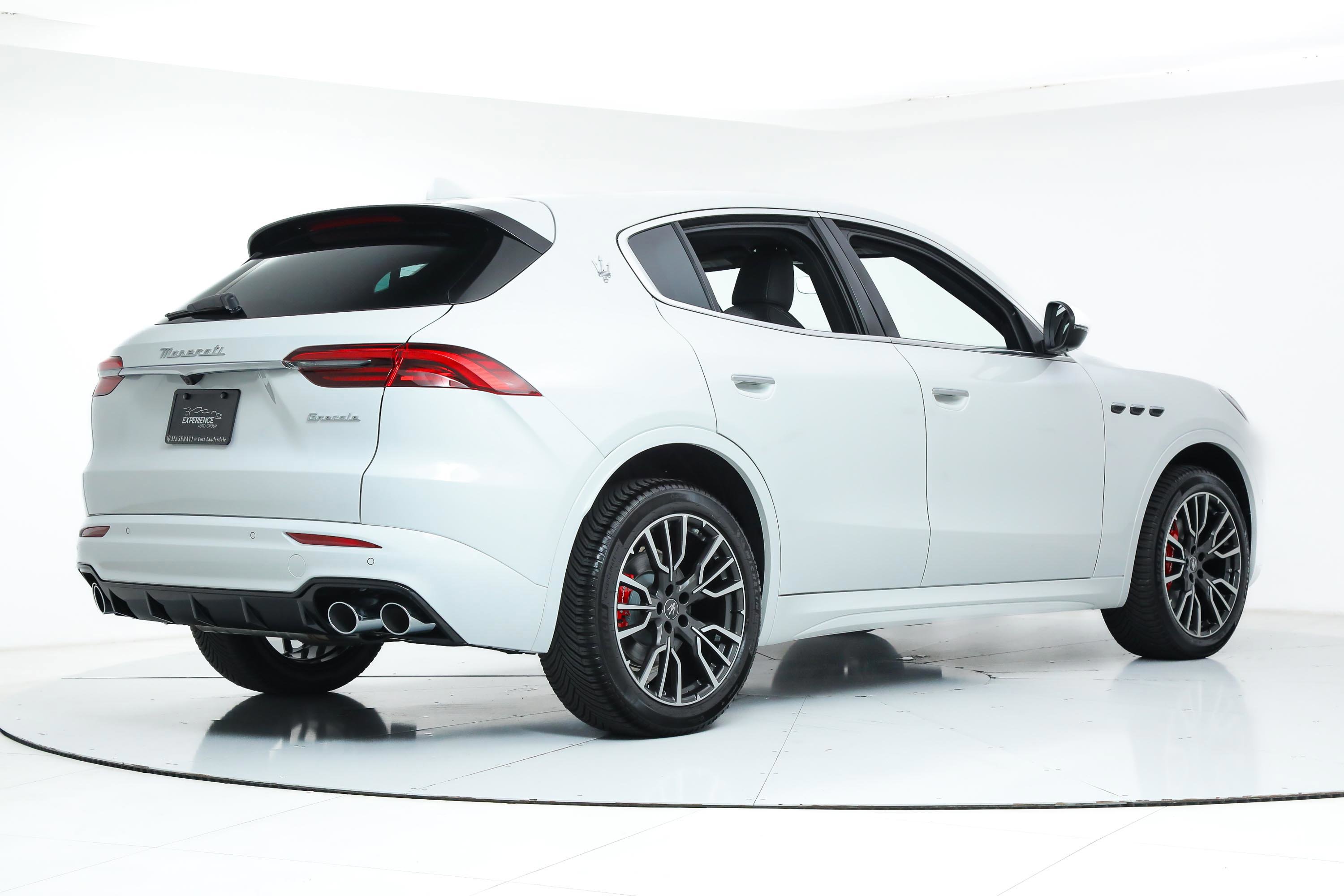 2025 Maserati Grecale photo 5