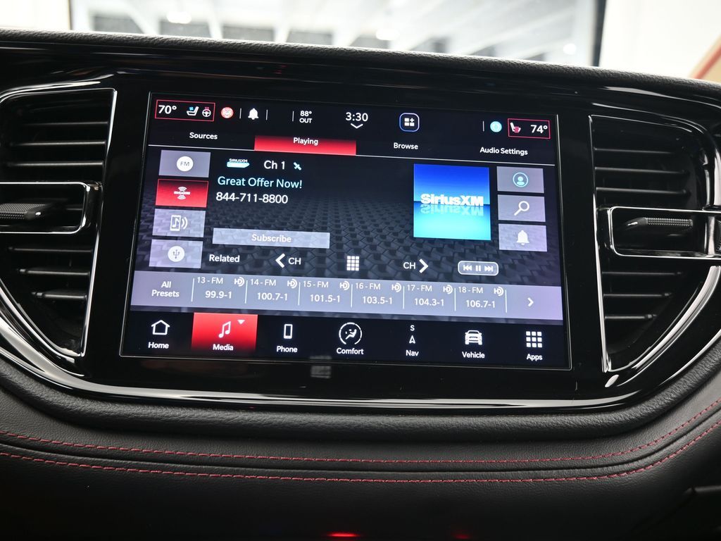 2022 Dodge Durango R/T photo 15