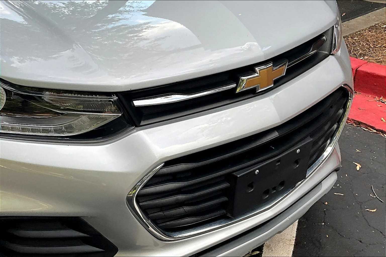 2017 Chevrolet Trax LT photo 25