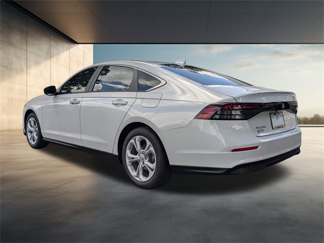2025 Honda Accord LX photo 6