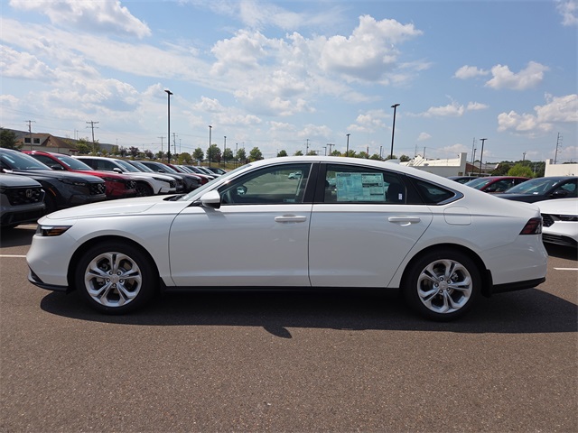 2025 Honda Accord LX photo 2