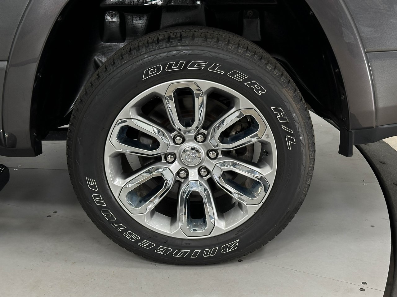 2022 Ram 1500 Laramie photo 32